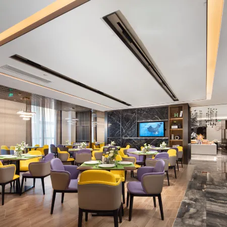 Hampton by Hilton Yuxi Hongta Railway Station