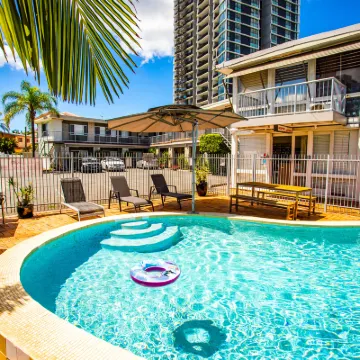 Tropicana Motel Hotels near Mermaid Beach