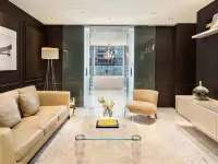 Shangri-La Toronto Hotels near Osgoode Hall