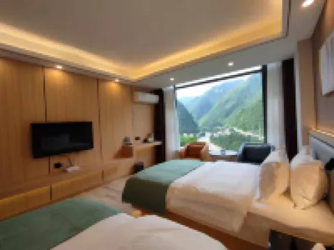 Yunshang Shanghai Hotel Hotel di Gongshan