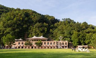 Lingxige Resort Hotel (Danxia Lingxi Forest Resort, Renhua, Shaoguan)