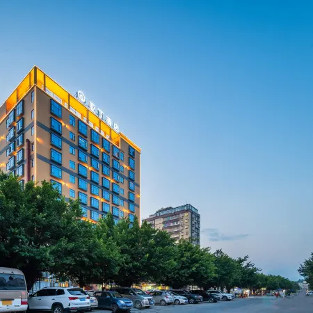 Yading Hotel