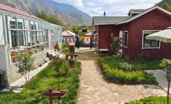 Manshiguang Village Life Experience Hotel