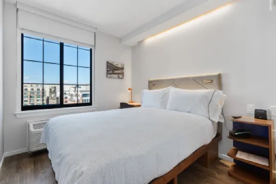 Motto by Hilton Washington DC City Center