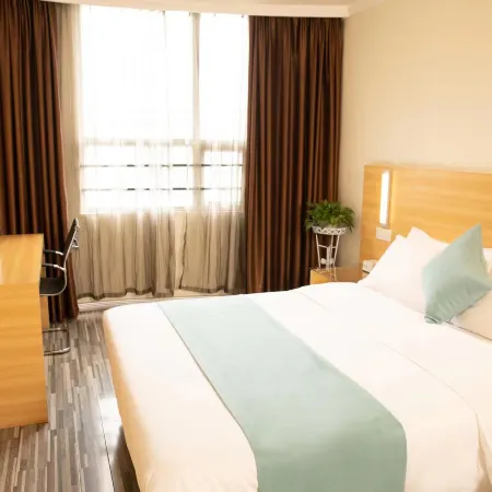 Aolong Hotel (Jingmen Zhongtian Street Minzhu Street Historical and Cultural District Branch)