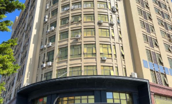 Echarm Hotel (Guangzhou Jiahe Wanggang Subway Station Jinbo Tiandi)