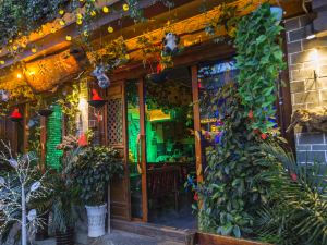 Dali Forest Bar Inn (Ancient City Honglongjing Branch)