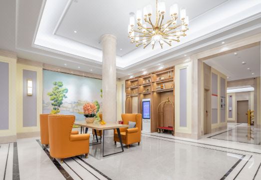 비엔나 호텔 로비