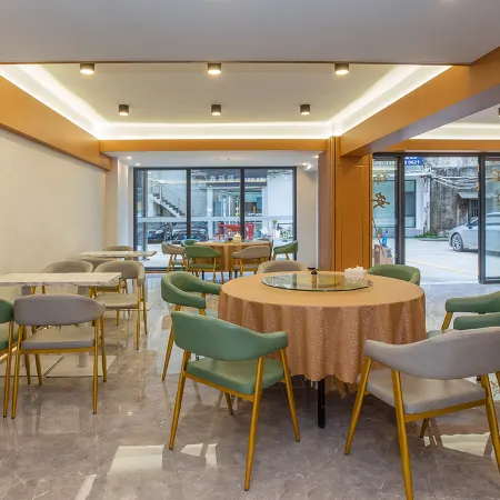 Yuanxuan Hotel (Anxi Yingfa Plaza)