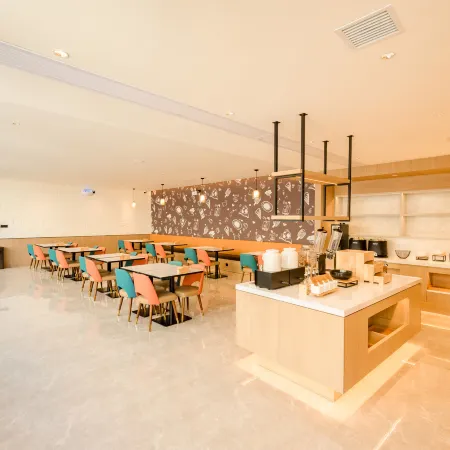 HanTing Hotel (Xinyang Xi)