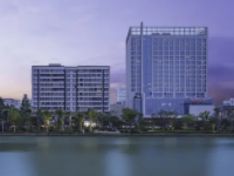 Four Points by Sheraton Jiaxing Hotels near Jiaxing Polar Ocean Museum