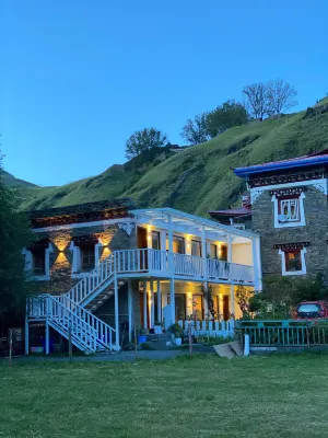 Xinduqiao Gesang Garden Inn