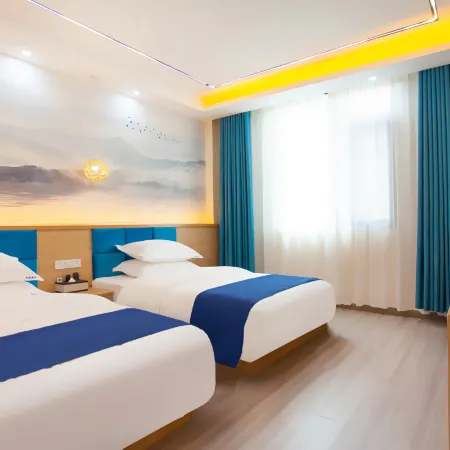 Yangting Hotel (Ganzi Batang Bus Station)