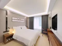 Ruifeng Hotel Buerjin (Food Street Night Market)