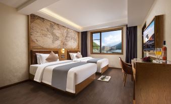 Van Latu Shanshui Sunshine Hotel (Luding Bridge Shop)