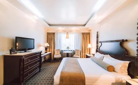 Chinggis Khaan Hotel Ulaanbaatar Отели рядом с достопримечательностью «Монгольский государственный университет»