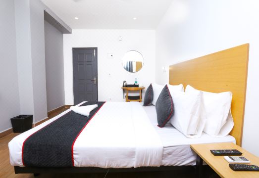 Ashoka?Palace?-?The?Leisure?Hotel?Munnar Over view