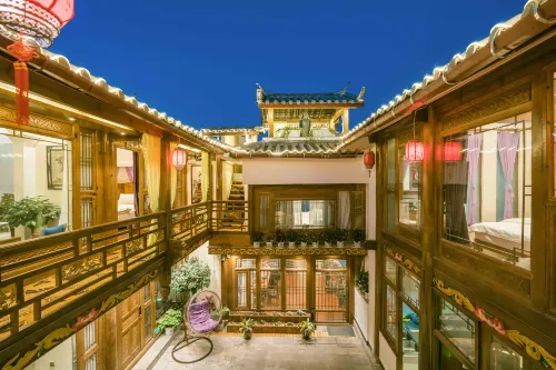 Yunjin Inn (the Old Town of Lijiang Snow Mountain Store)