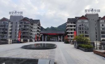 Bama Century Health Garden