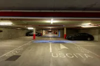 Crowne Plaza MILAN NOLO by IHG - parking