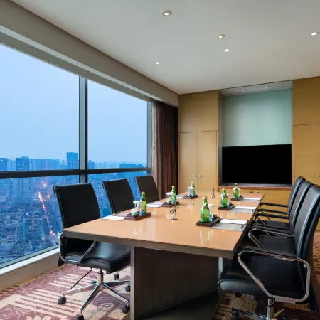 Renaissance Chengdu Hotel