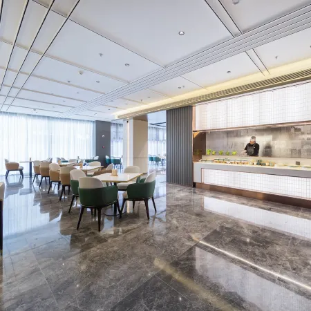 Atour Hotel Golden Eagle Plaza, West Lake Road, Suqian