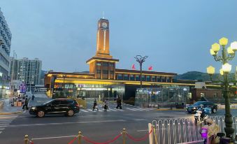 Jinsha Hotel (Tianshui Railway Station Pedestrian Street)