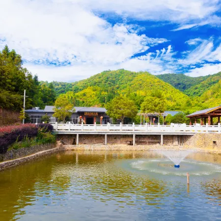 Sanbai Mountain Yuantou Shanshui Homestay