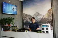 Jasmine Bloom INN Chain Hotel (Jianli Changan Pedestrian Street Yusha Square) Hotels in Jianli