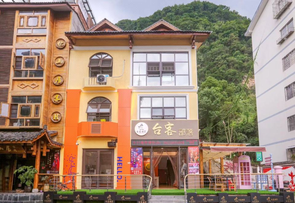 hotel overview picture