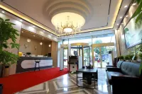 Yining Yimu Business Hotel