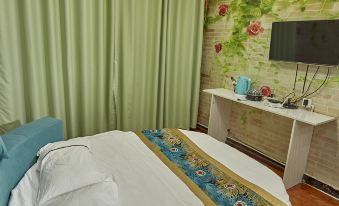 Yuanmou Yuexi Theme Hotel