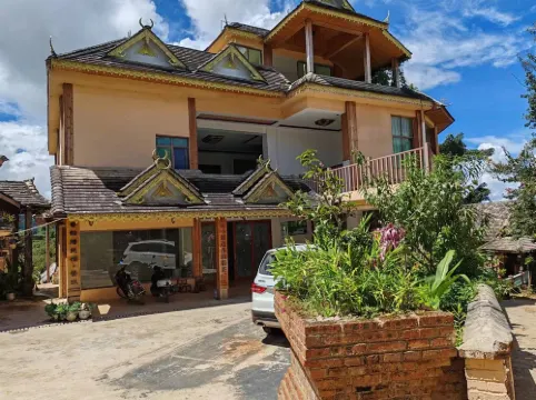 Lancang Jingmaishan Xiangyun La Homestay