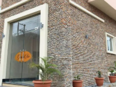 グランドビー スイーツ のホテル