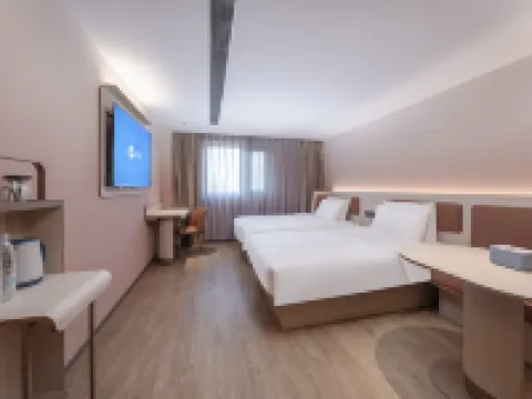 HanTing Hotel (Bengbu Wuhe Central Square) Hotels in Wuhe