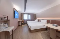 HanTing Hotel (Bengbu Wuhe Central Square)