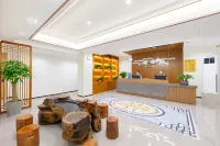 Yuetu Hotel (Phoenix Ancient City)