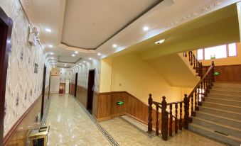 Jiuzhi Yiyue Business Hotel