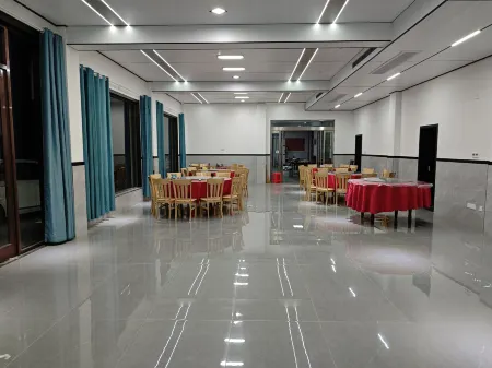 Loushan Chashe Homestay (Shitai Guniujiang Scenic Area)