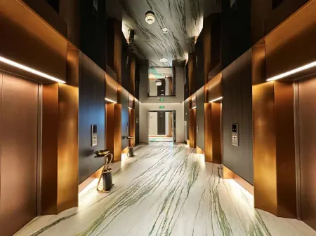 Wenhua Hengtai Hotel (Xining Railway Station) Отели рядом с достопримечательностью «Huangle Park»