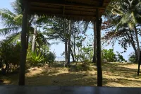 Bunga Jabe Hotell i Kemujan