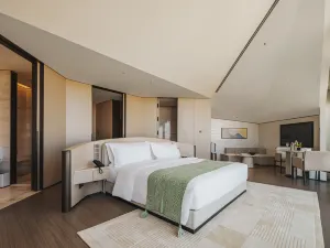 Zhongwei Desert Diamond Hotel