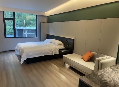 壺口瀑布綠野酒店