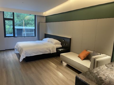 壺口瀑布綠野民宿