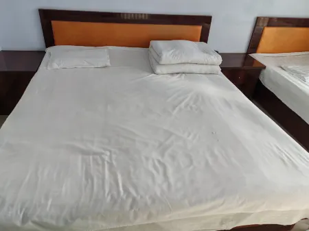 FuXIn Hotel Отели рядом с достопримечательностью «Guyuanxian Binhu Park»