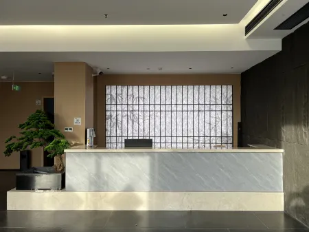 Yimeng Hotel (Queshan Wenbo Road Jianye City)