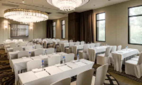 โรงแรมจียู (ศูนย์การประชุมและนิทรรศการ เซินเจิ้น)