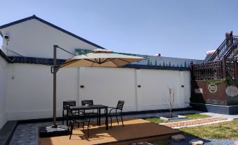 Jingmi Yiju Homestay (Chilechuan Grassland Music Town)