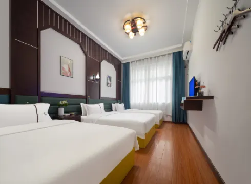 Zhangjiajie FuLuju Inn (Tianmenshan Cableway Branch)