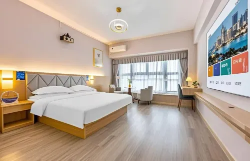 YiHe Movie Hotel (Gongyi Zhengshang Haobushika)